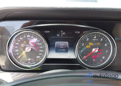 2017 Mercedes-Benz E 300 z USA, uszkodzony, nr VIN WDDZF4JB4HA186828